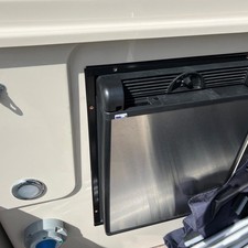 Premier Pontoons Grand Entertainer