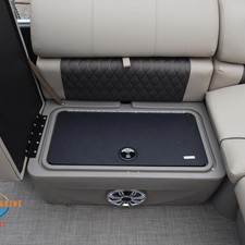 Sun Tracker Party Barge 20 DLX