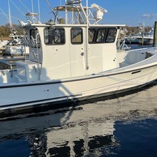 Broward 80 pilot house