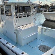 Broward 80 pilot house