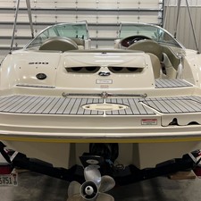 Sea Ray 200 Sundeck