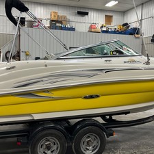 Sea Ray 200 Sundeck