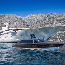 Lurssen Pelorus