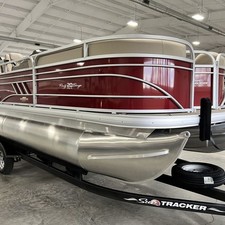 Sun Tracker Party Barge 20 DLX