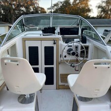 Grady-White Adventure 208