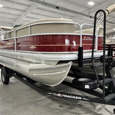 Sun Tracker Party Barge 18 DLX