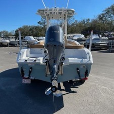 Sea Ray hunt ultra 211