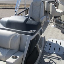 Premier Pontoons Grand Entertainer