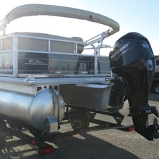 Sun Tracker Bass Buggy 16 DLX ET