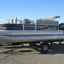 Sun Tracker Bass Buggy 16 DLX ET