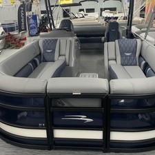 Bennington 25 RSBA Deluxe Folding Open Sport Arch