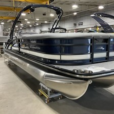 Bennington 25 RSBA Deluxe Folding Open Sport Arch
