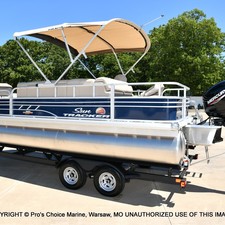 Sun Tracker Fishin Barge 20 DLX