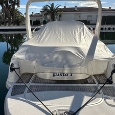 Rio 850 day cruiser