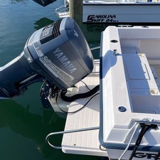 Grady-White Freedom 225