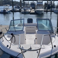 Grady-White Freedom 225