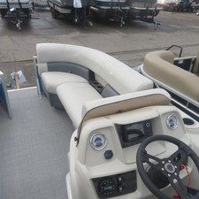 Starcraft Marine EX 22 R