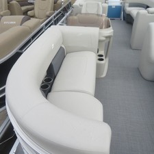 Starcraft Marine EX 22 R