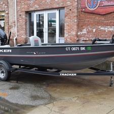 Tracker Guide V-16 Laker DLX T