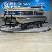 Starcraft Marine EX 22 R