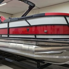 Premier Pontoons S-Series RF