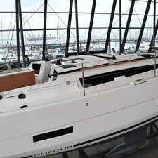 Dufour 390