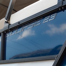 Sunchaser Boats Eclipse 8523 Entertainer