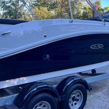 Sea Ray SPX 230