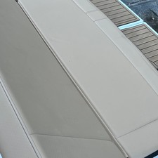 Sea Ray SPX 230