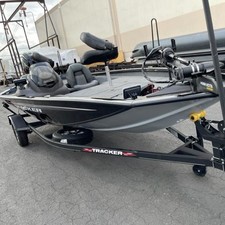 Tracker Pro Team 175 TXW