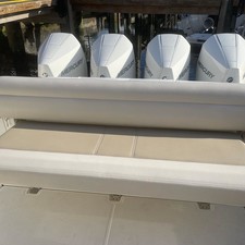 Boston Whaler 380 Outrage