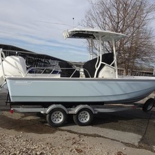 Boston Whaler 210 Montauk