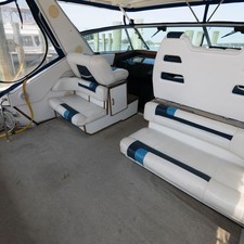 Sea ray 390 express cruiser
