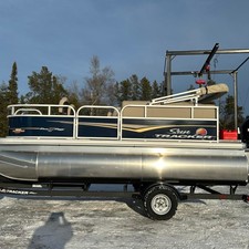 Sun Tracker Bass Buggy 16 DLX ET