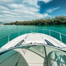 Sea Ray 330 Sundancer