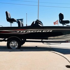 Tracker Pro Team 195 TXW Tournament Edition