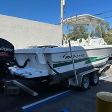 Pro-line 24 walkaround cuddy