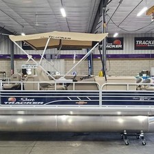 Sun Tracker Fishin Barge 20 DLX