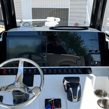 Sea Ray hunt ultra 211