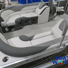 Tahoe LTZ 2385 Quad Lounger Pontoon & Honda 4-Stroke EFI