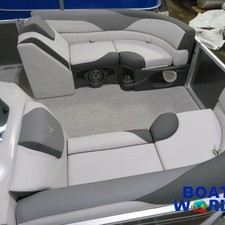 Tahoe LTZ 2385 Quad Lounger Pontoon & Honda 4-Stroke EFI