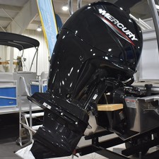 Sunchaser Boats Geneva Cruise 22 LR DH