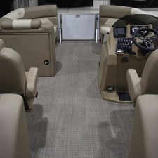 Sunchaser Boats Geneva Cruise 22 LR DH