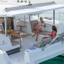 FOUTAINE PAJOT Lucia 40