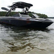 Malibu Wakesetter 23 LSV