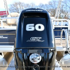 Sun Tracker Bass Buggy 18 DLX