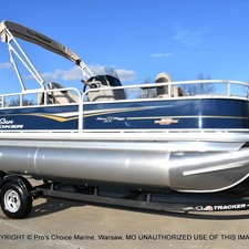 Sun Tracker Bass Buggy 18 DLX