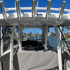 Pursuit st 310 sport