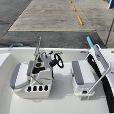 Mako Pro Skiff 17 CC
