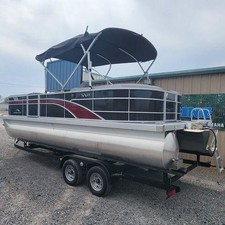 Bennington 23 SXSR